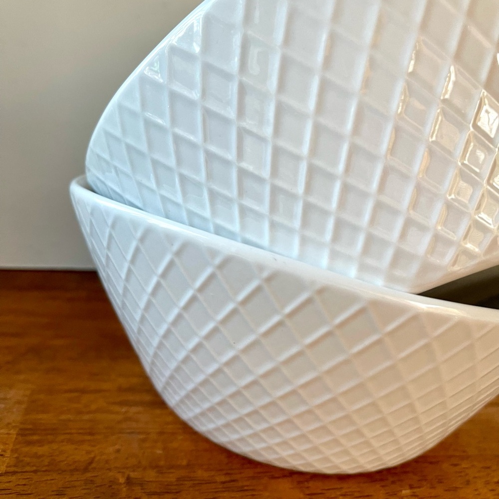 Set of 2 Over and Back Bowls, What A Dish, White, Embossed Criss Cross, Diamond - Picture 3 of 9